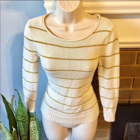 Banana Republic Sweaters - ❤️SOLD Banana Republic Knit Sweater